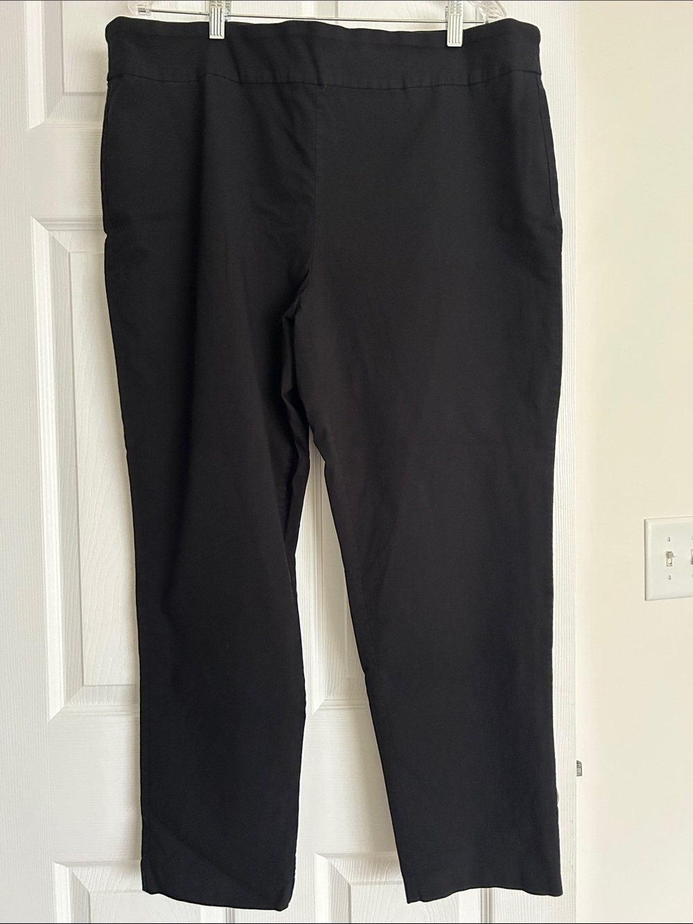 Avenue Black Stretch Chinos